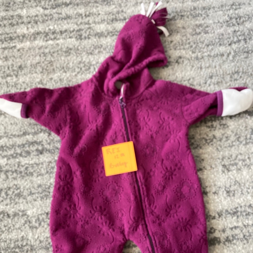 REI BUNTING SNOWSUIT